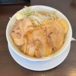 【やま虎】広島で食べられる二郎系ラーメン。お肉たっぷりな味玉豚入りラーメン